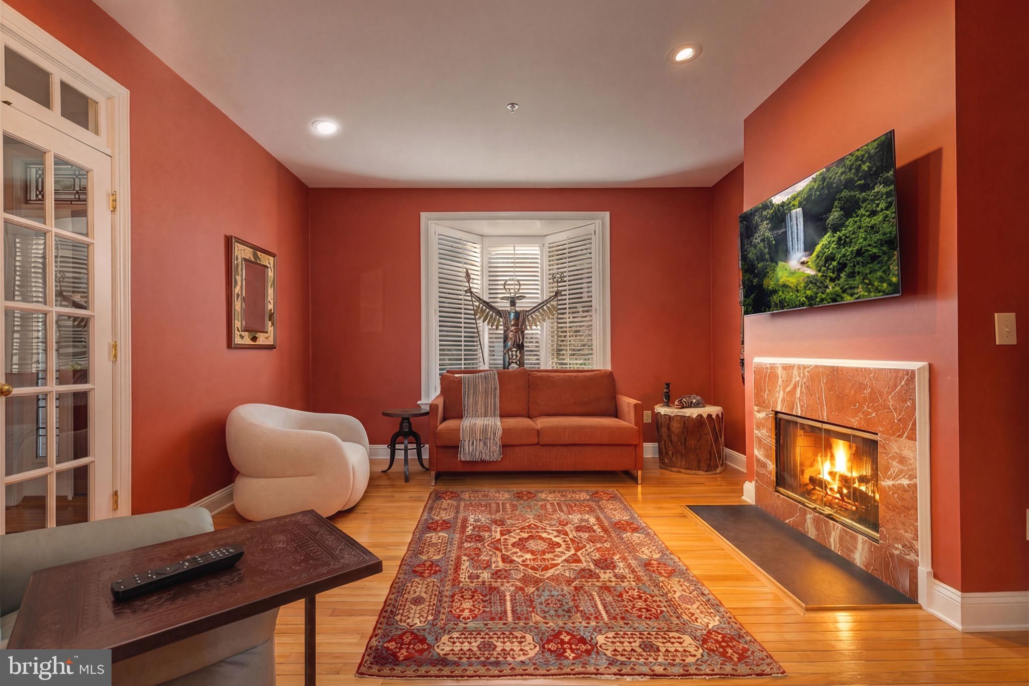 THE ENCLAVE - Residential