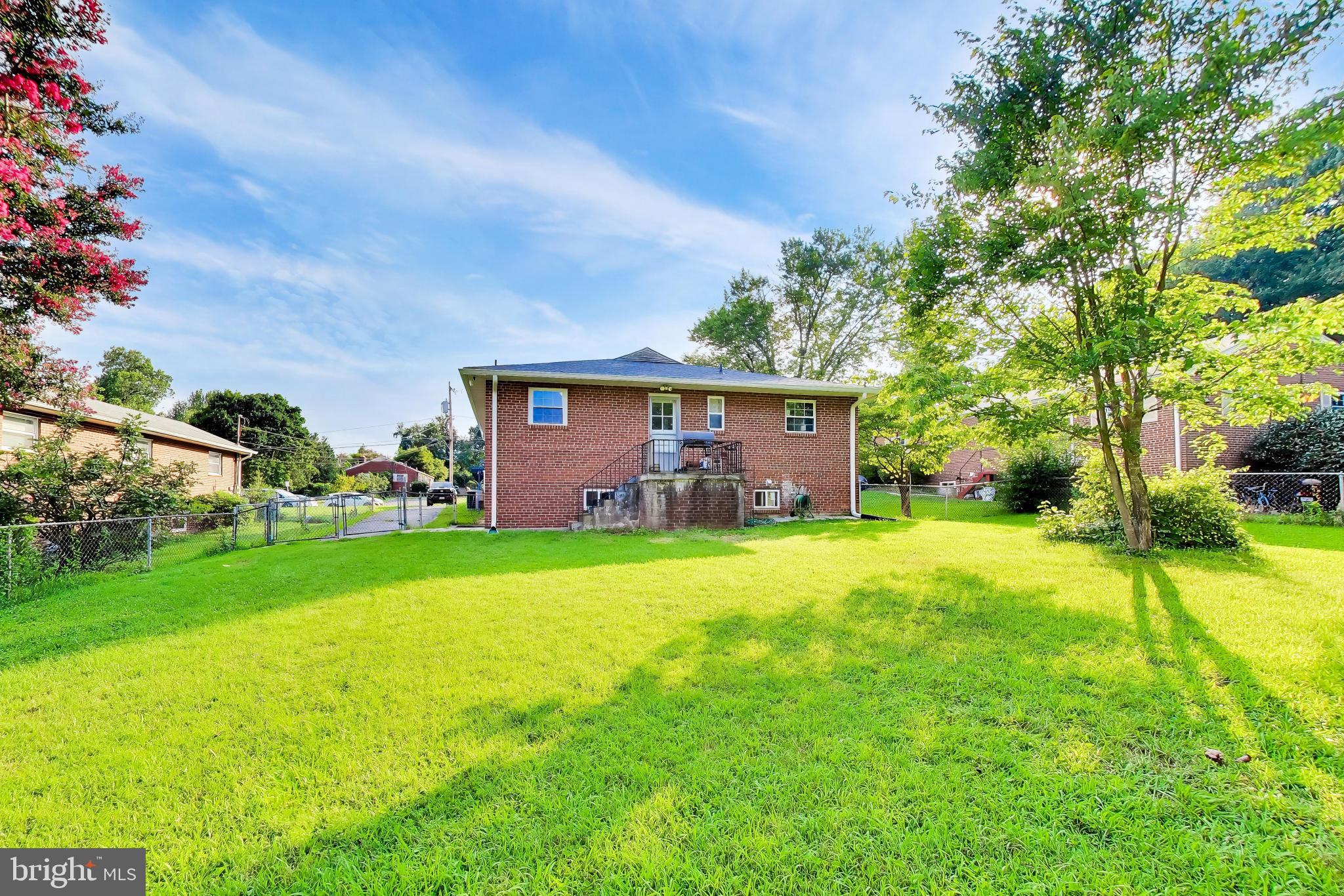 MUNSON HILL - Residential