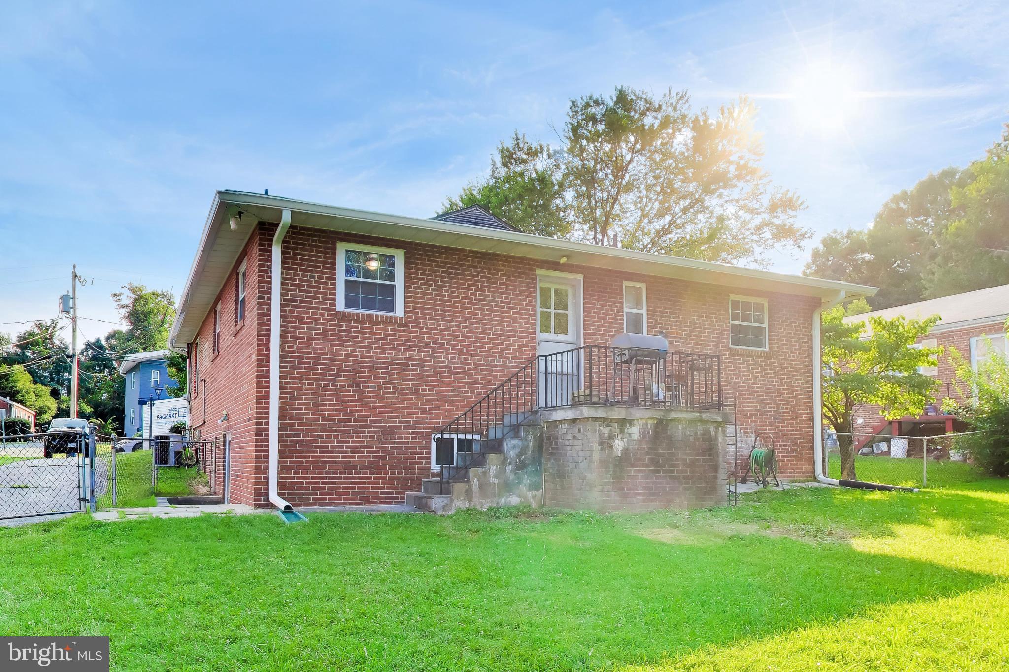 MUNSON HILL - Residential