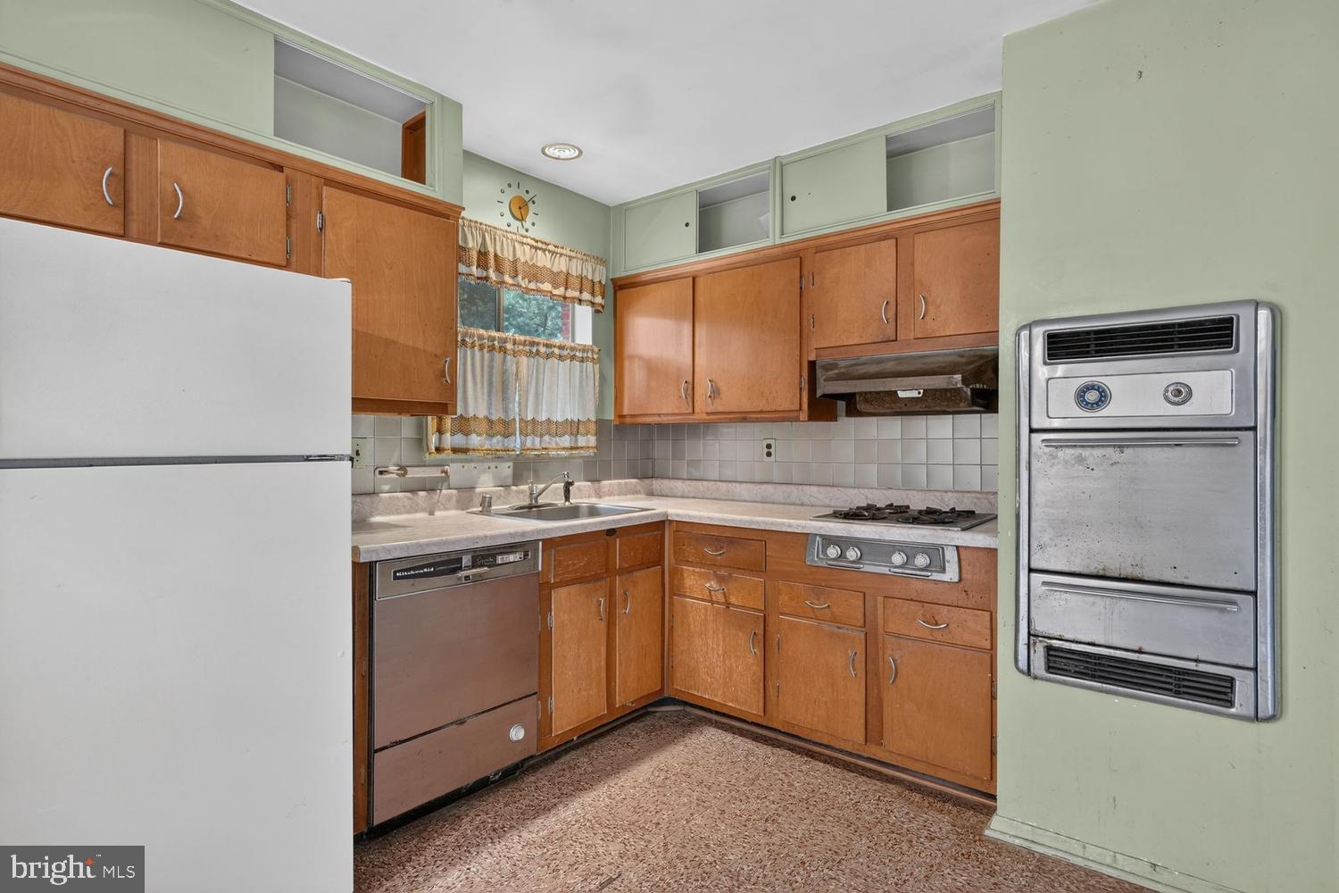 NORTH SPRINGFIELD - Residential
