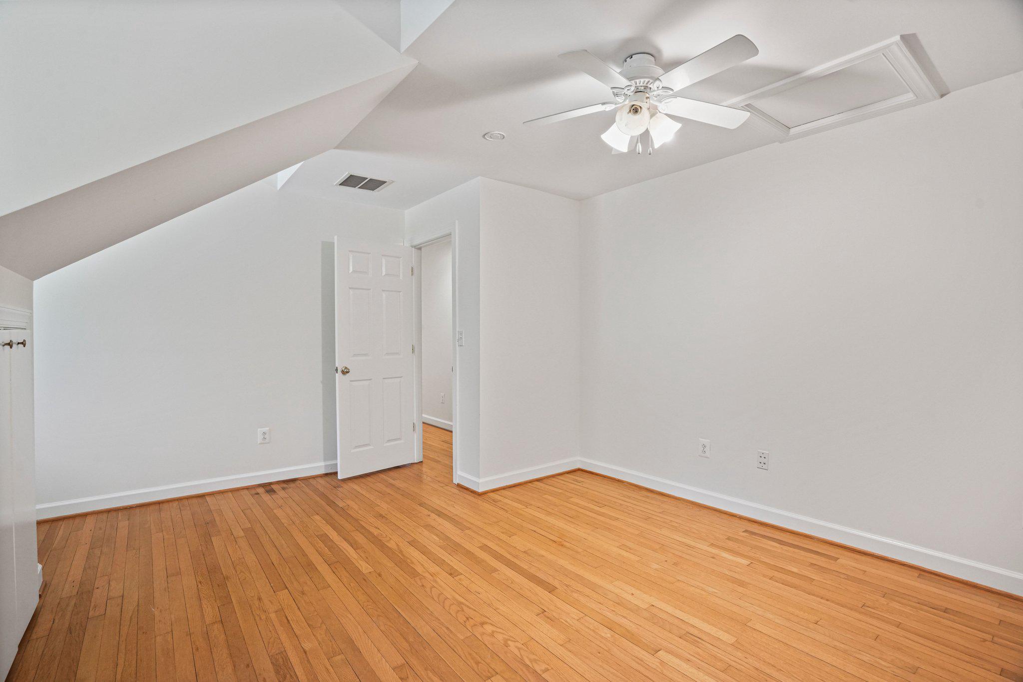 GUNSTON HEIGHTS - Residential