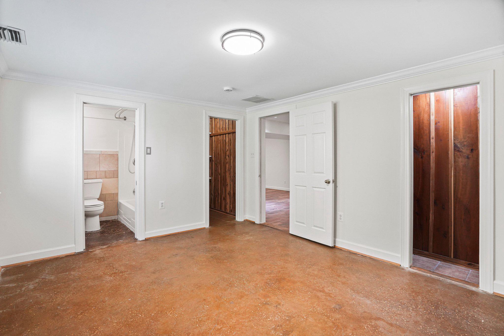 GUNSTON HEIGHTS - Residential