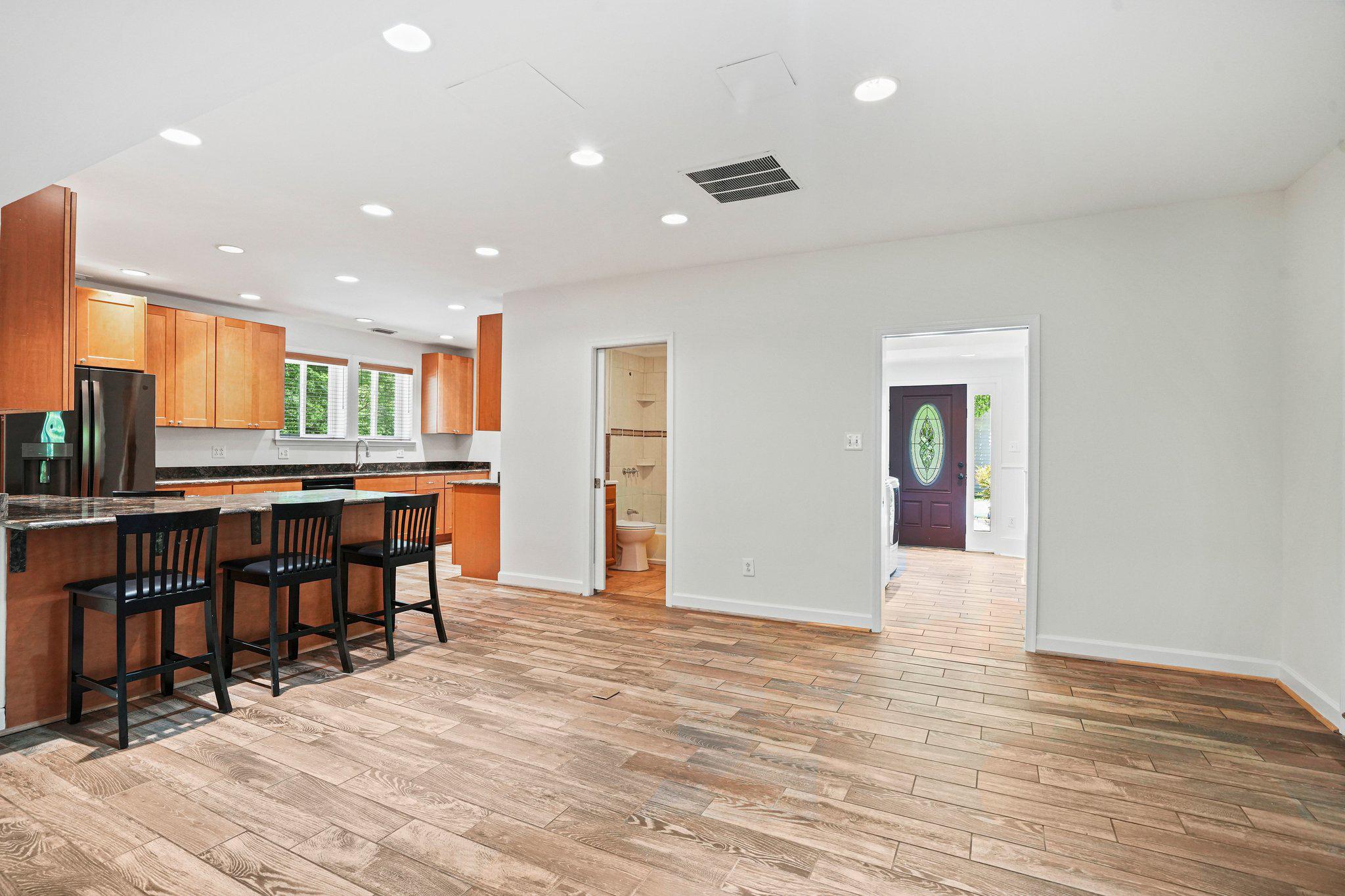 GUNSTON HEIGHTS - Residential