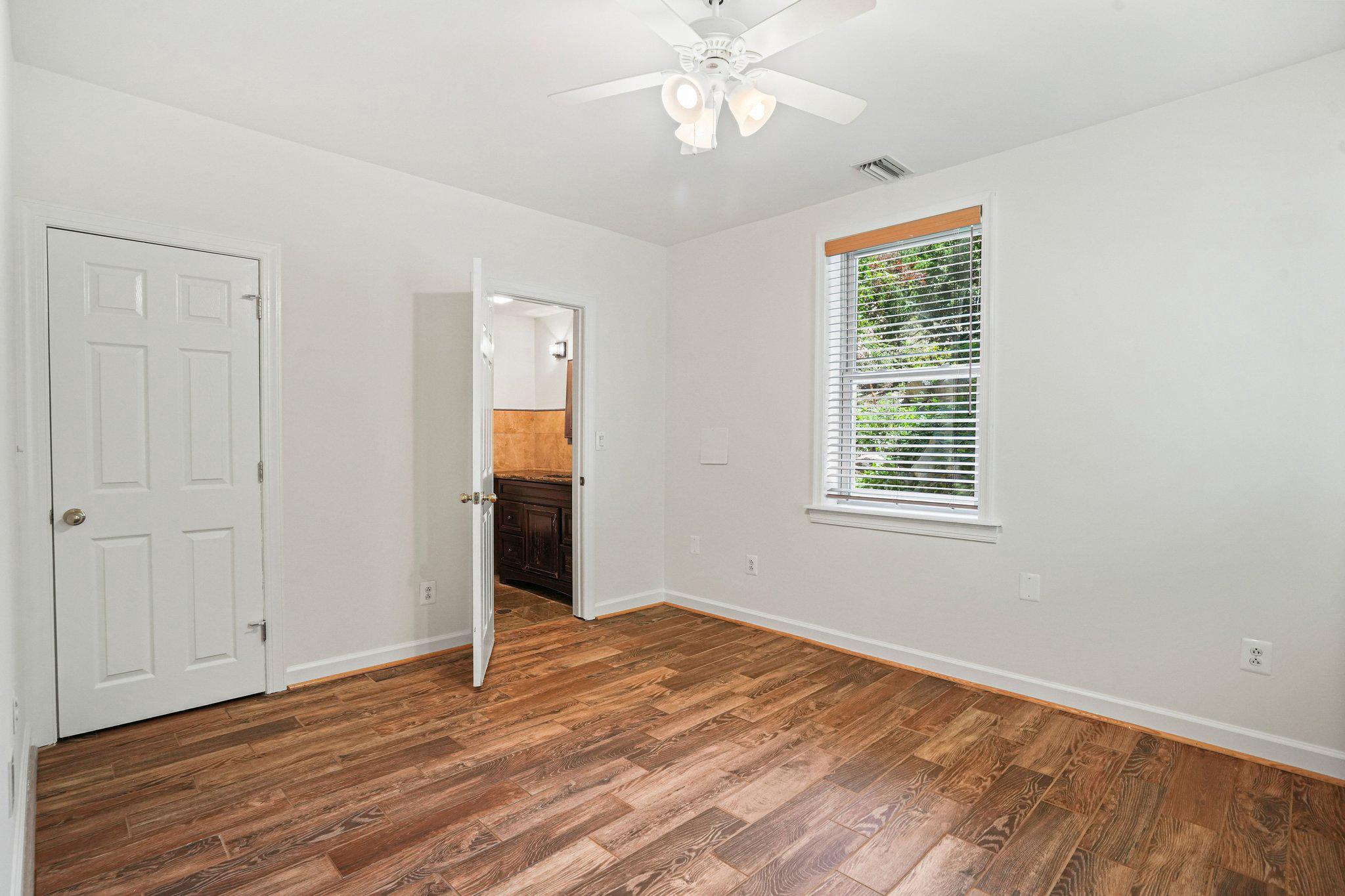 GUNSTON HEIGHTS - Residential