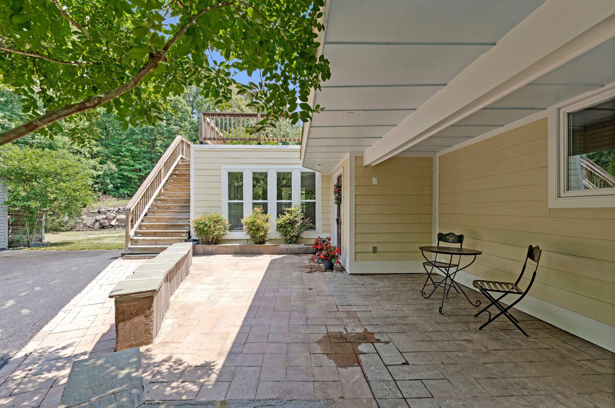 GUNSTON HEIGHTS - Residential