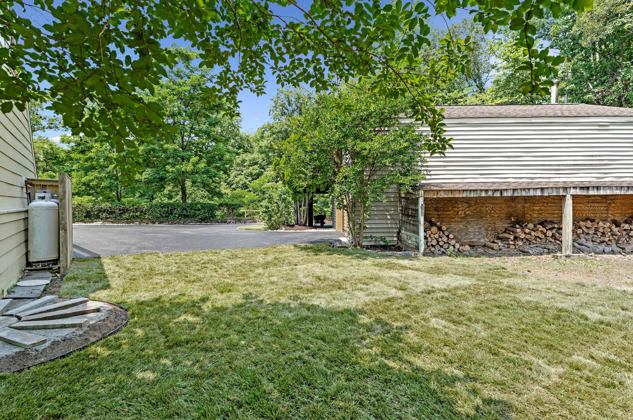 GUNSTON HEIGHTS - Residential