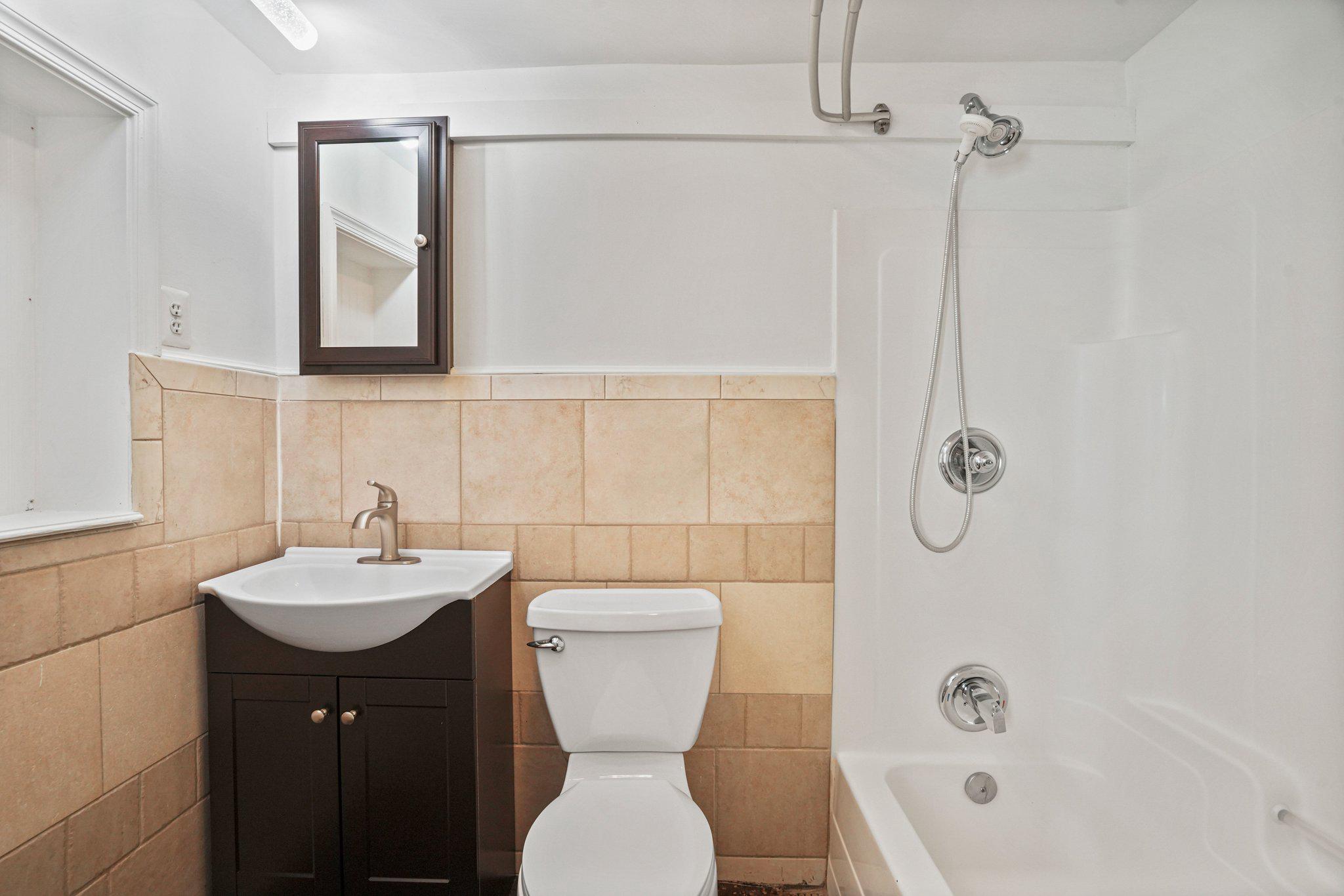 GUNSTON HEIGHTS - Residential