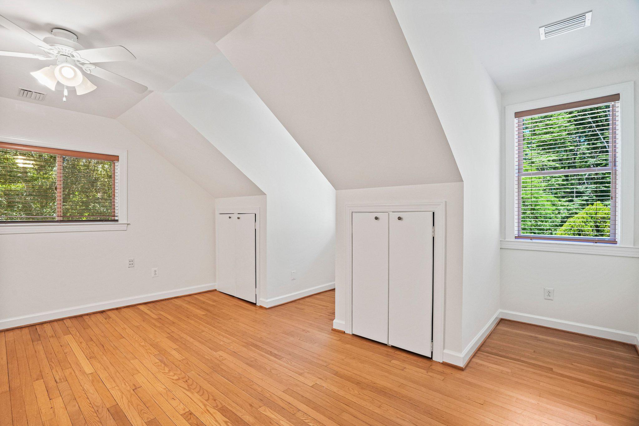 GUNSTON HEIGHTS - Residential