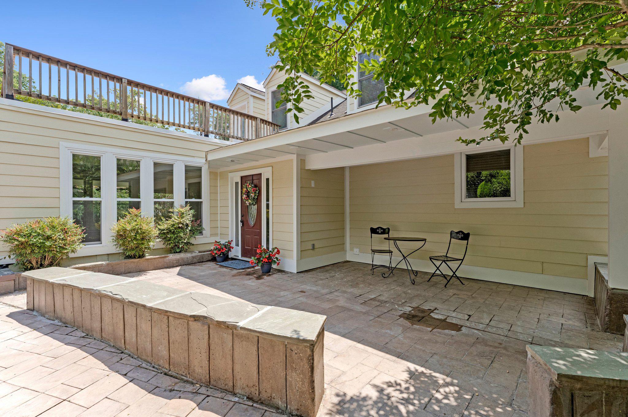 GUNSTON HEIGHTS - Residential