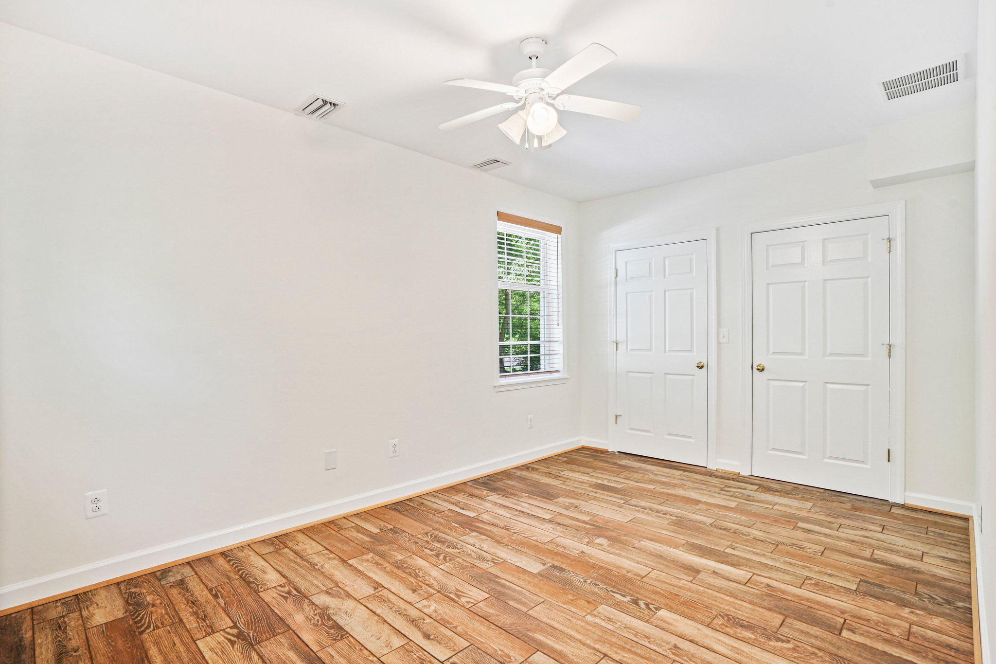 GUNSTON HEIGHTS - Residential