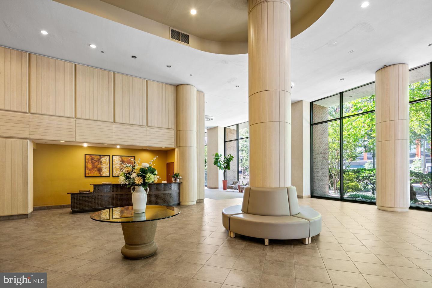 CRYSTAL PARK - Residential Lease