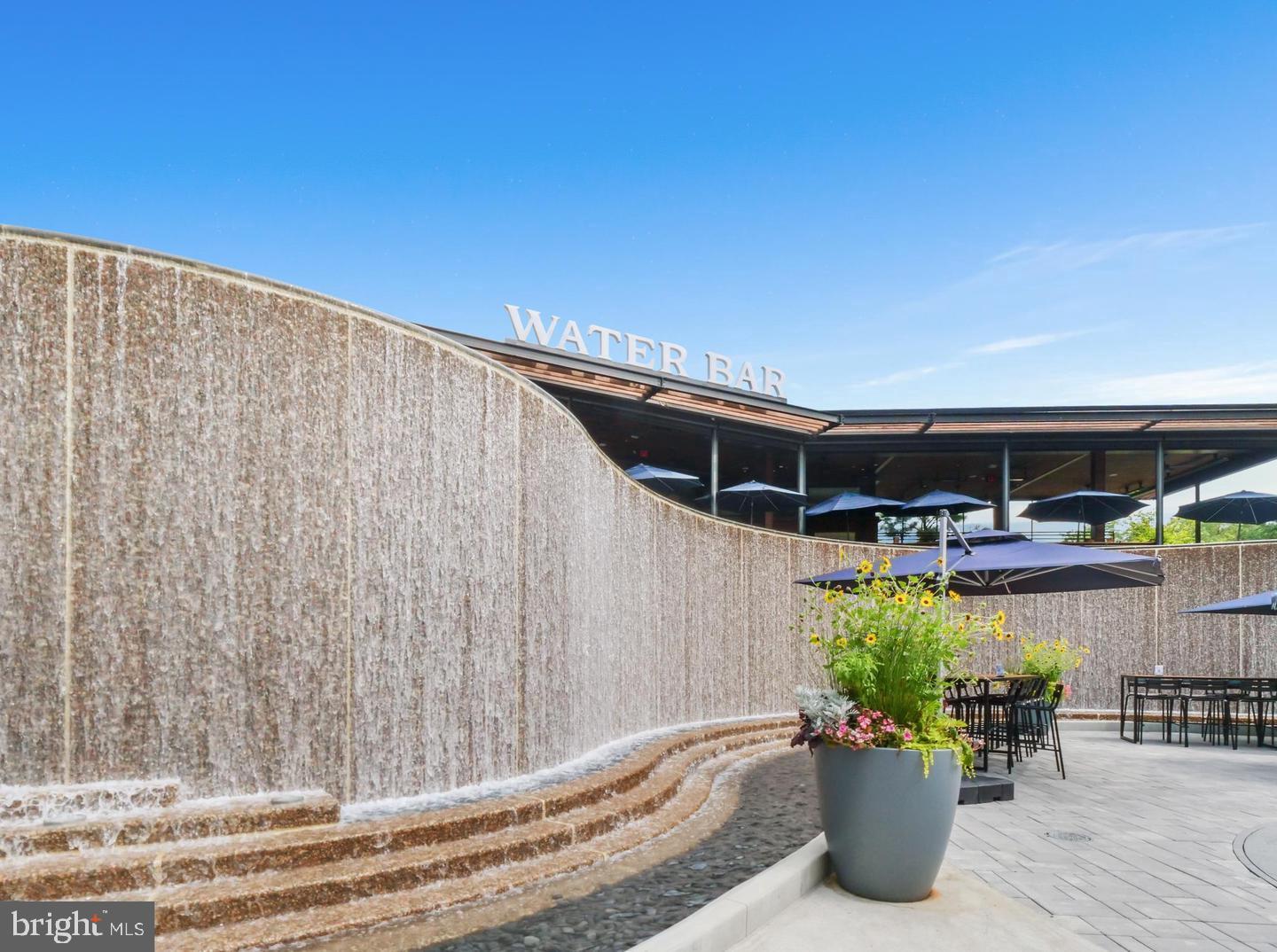 CRYSTAL PARK - Residential Lease