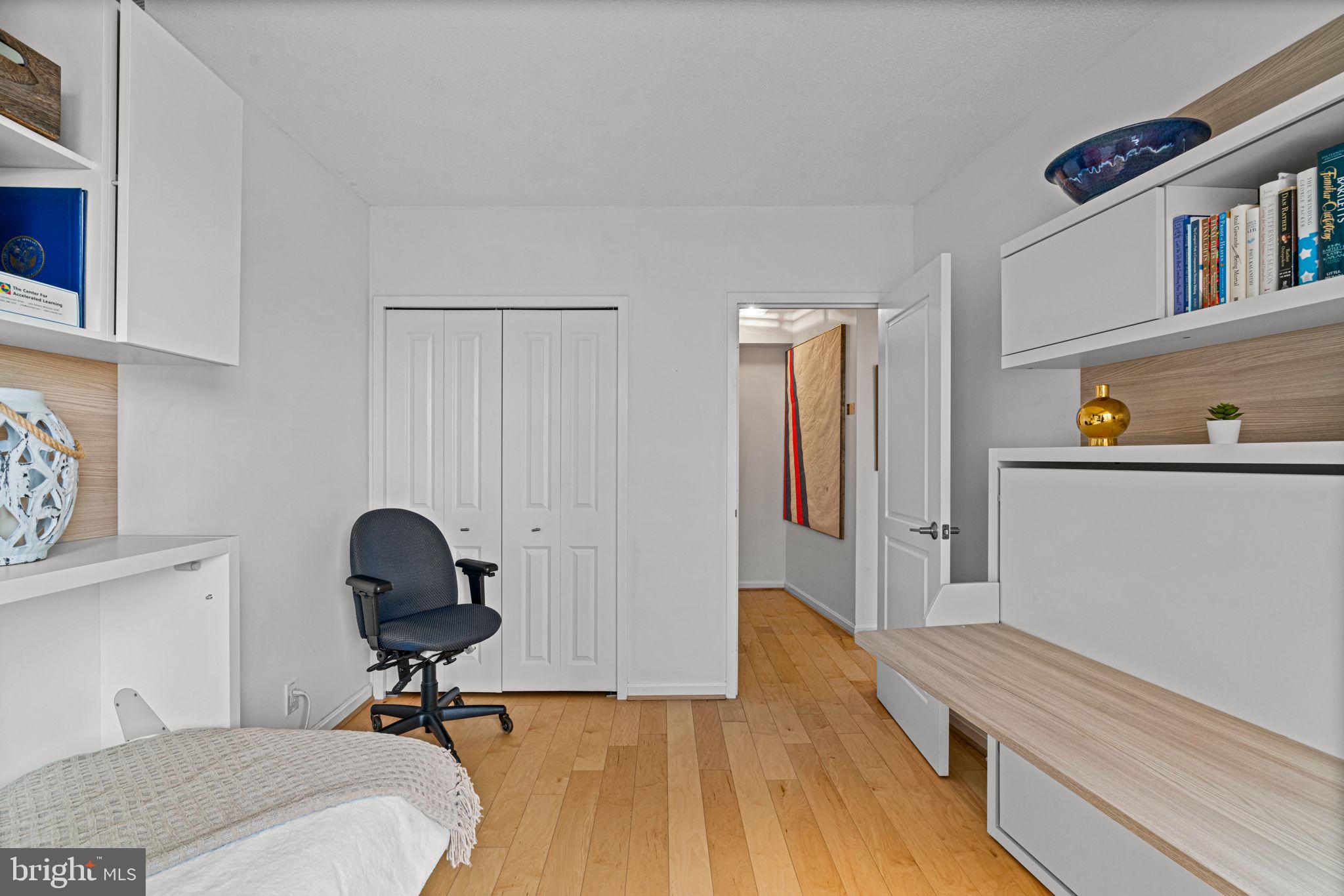 CRYSTAL PARK - Residential Lease