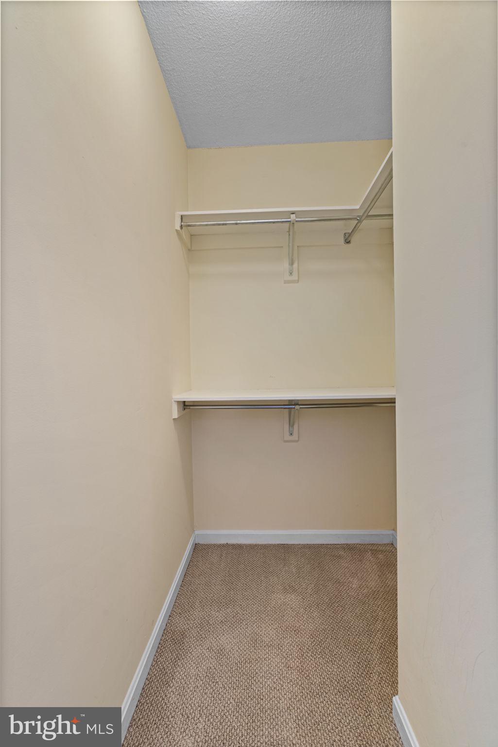 CRYSTAL PARK - Residential Lease