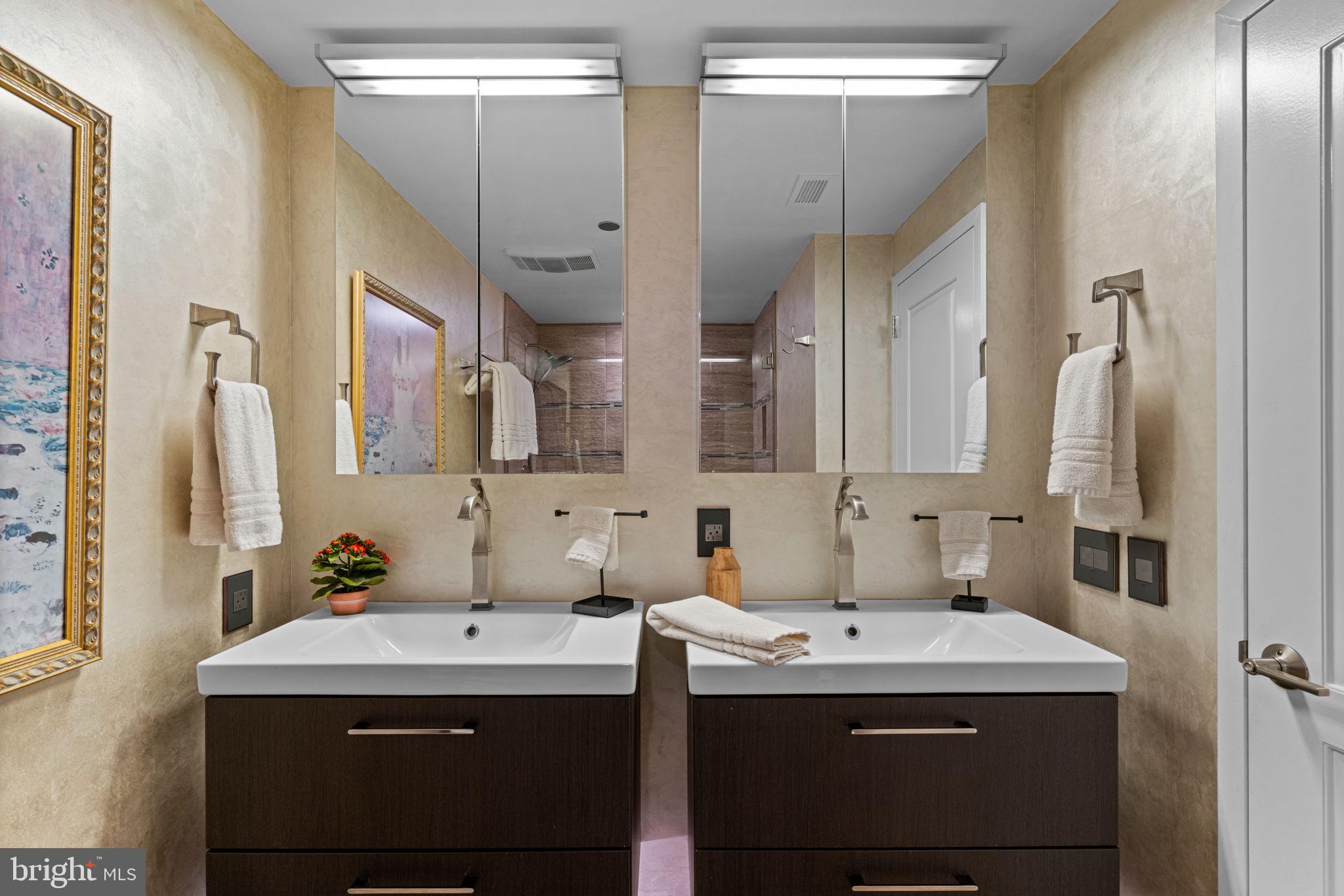 CRYSTAL PARK - Residential Lease