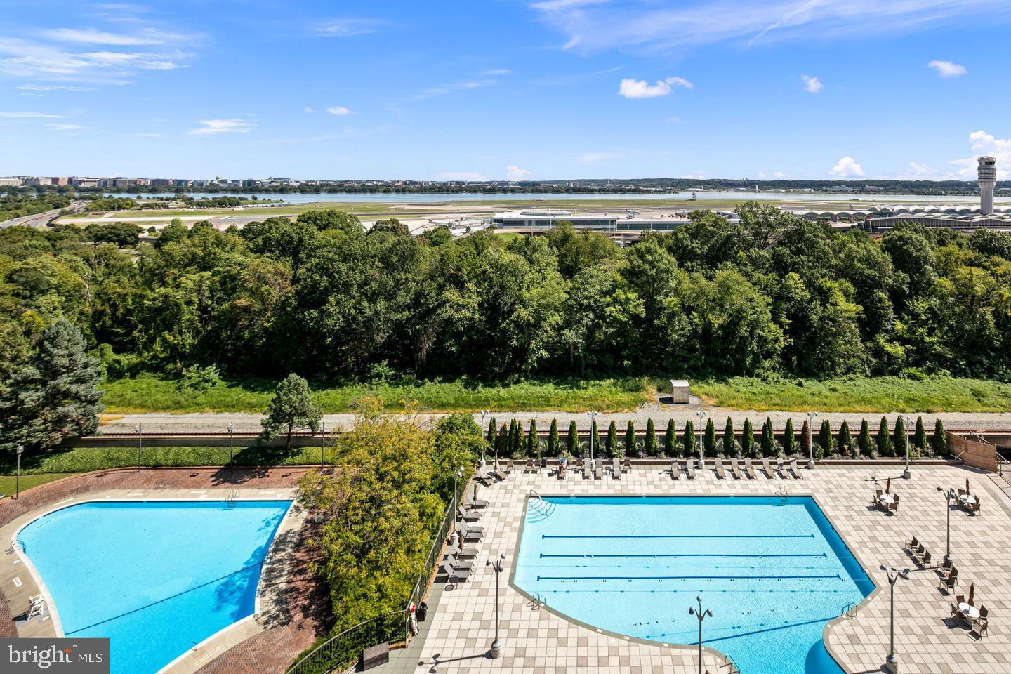 CRYSTAL PARK - Residential Lease
