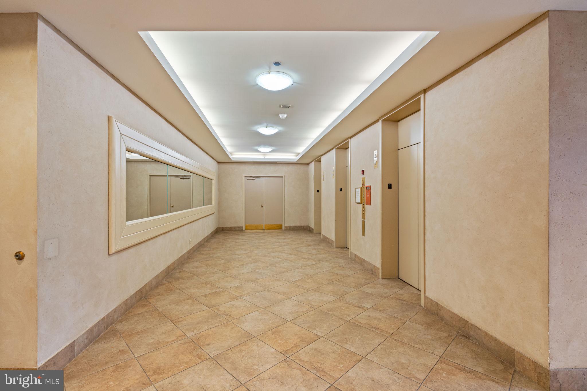 CRYSTAL PARK - Residential Lease