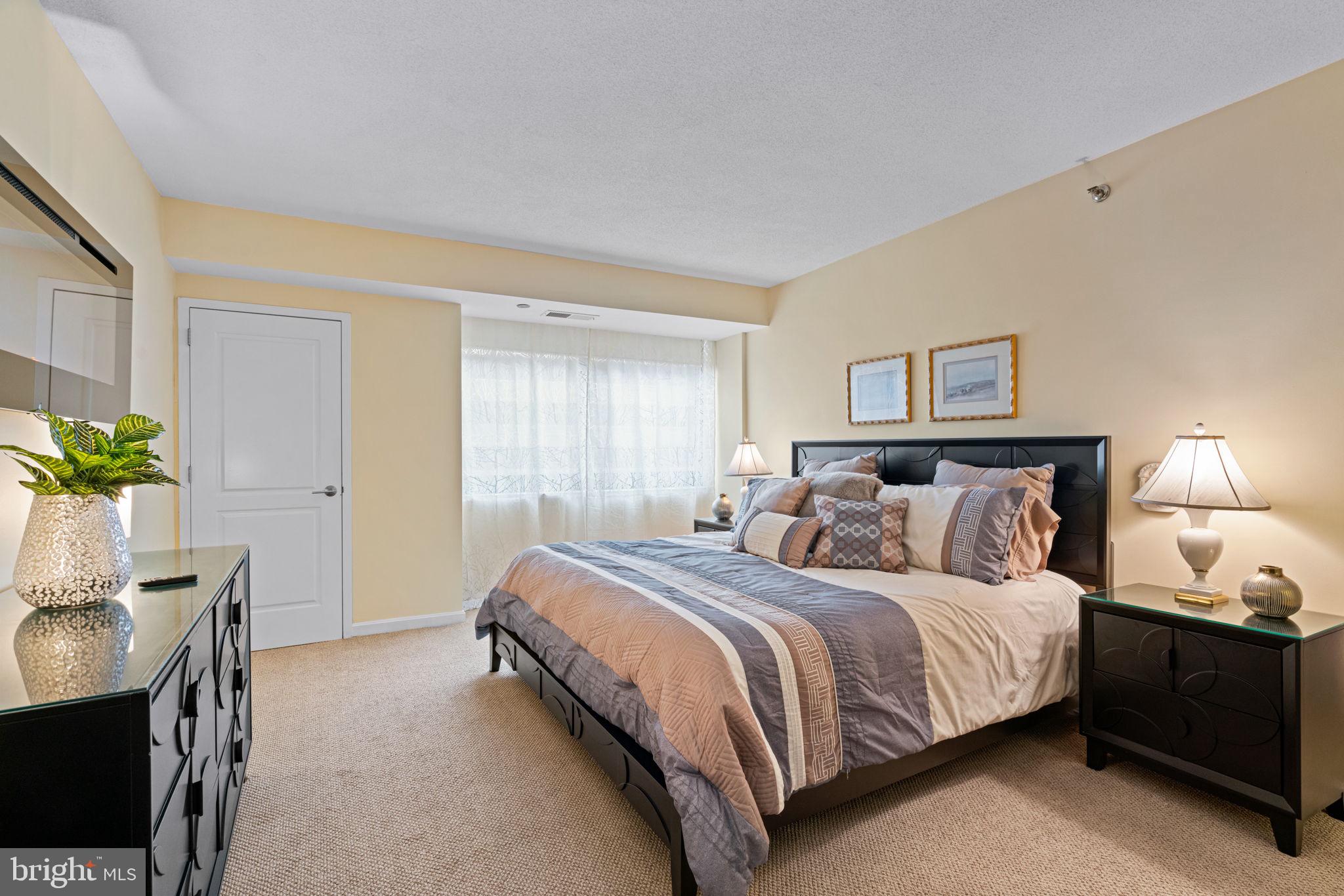CRYSTAL PARK - Residential Lease