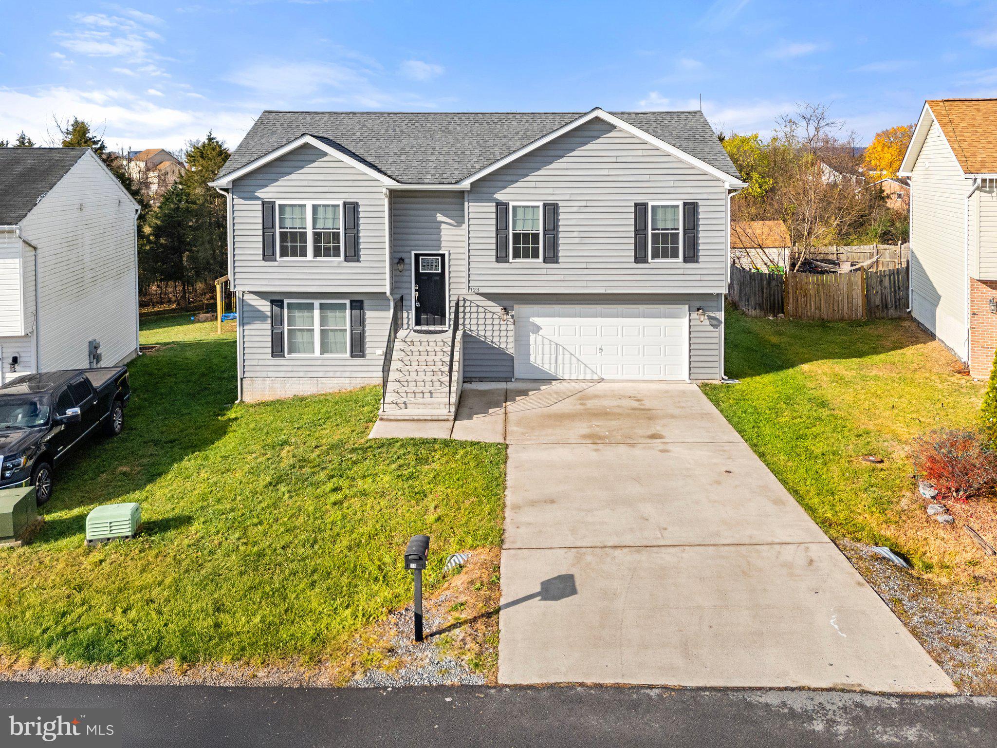 INWOOD MEADOWS - Residential