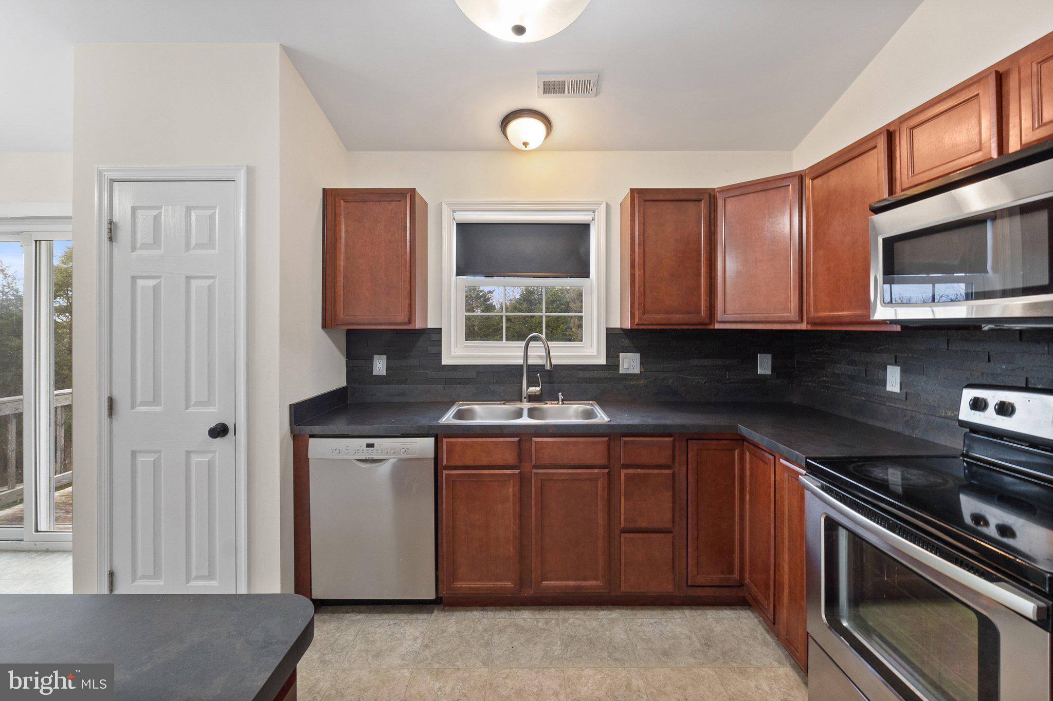INWOOD MEADOWS - Residential
