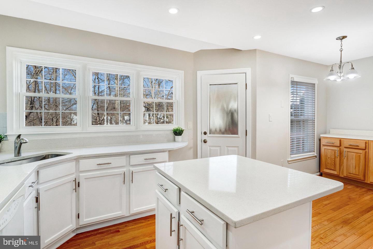 LAKE RIDGE - Residential Lease