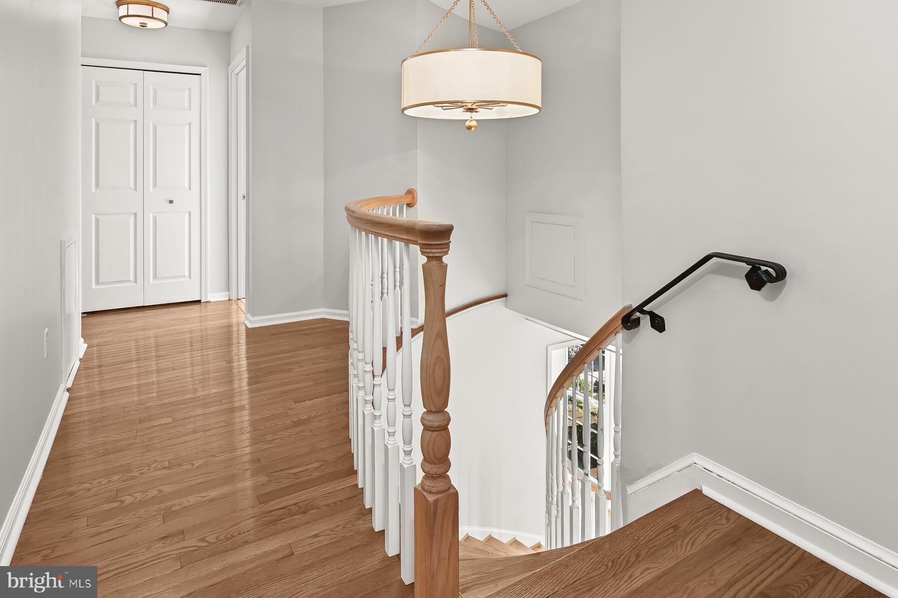 RUNNING BROOK - Residential