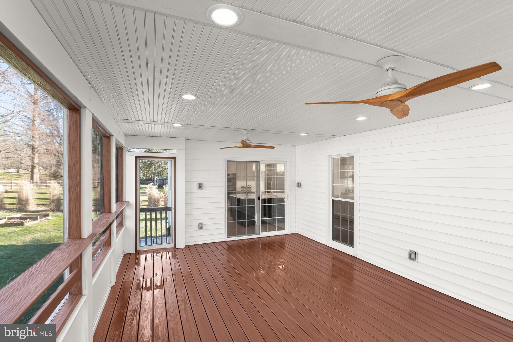 RUNNING BROOK - Residential