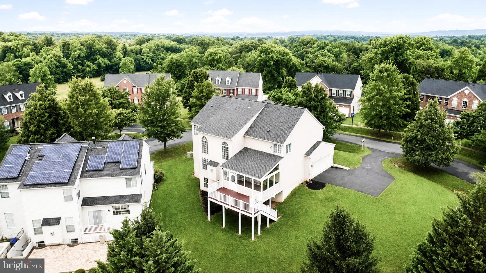 KINGS CROSSING - Residential