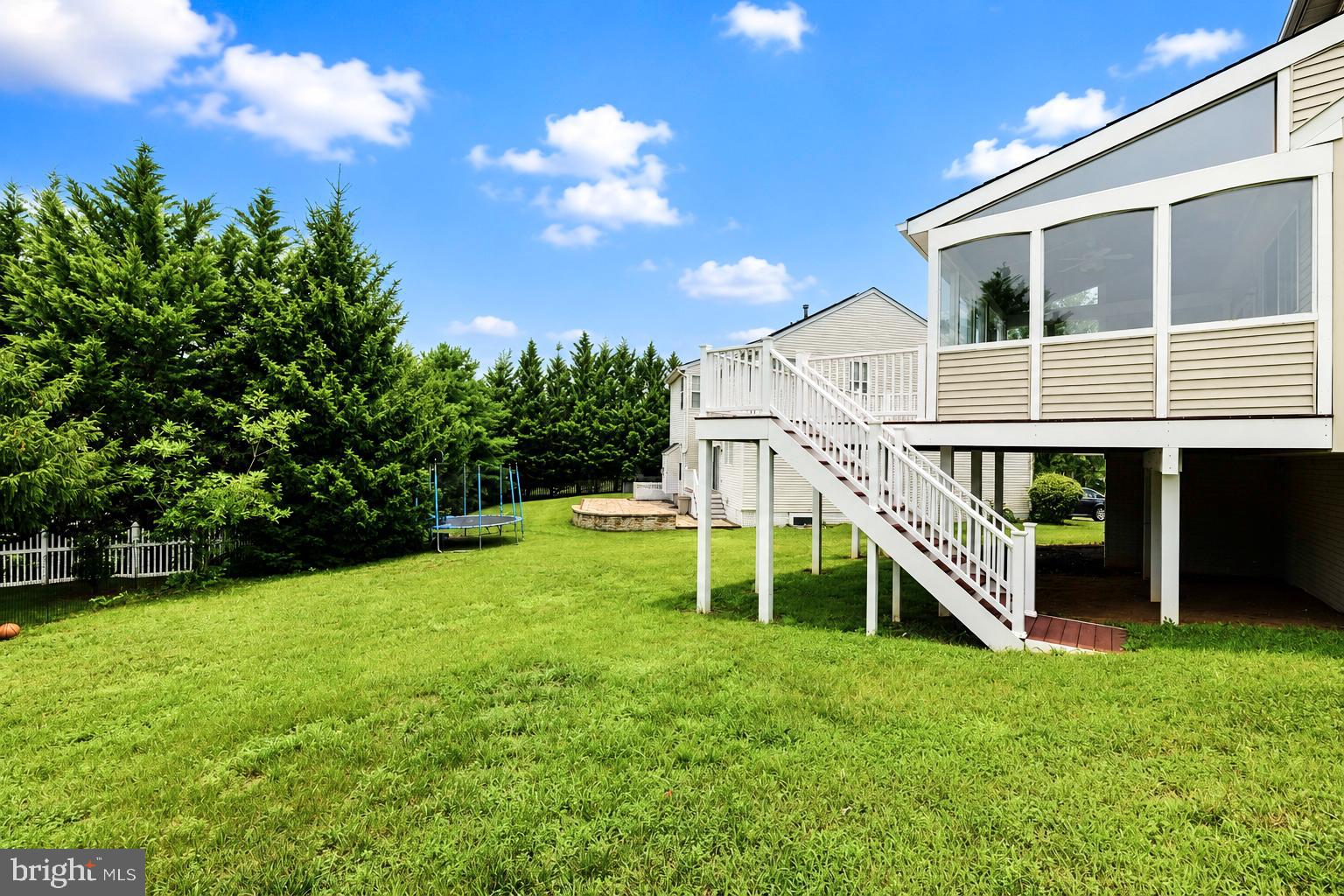 KINGS CROSSING - Residential