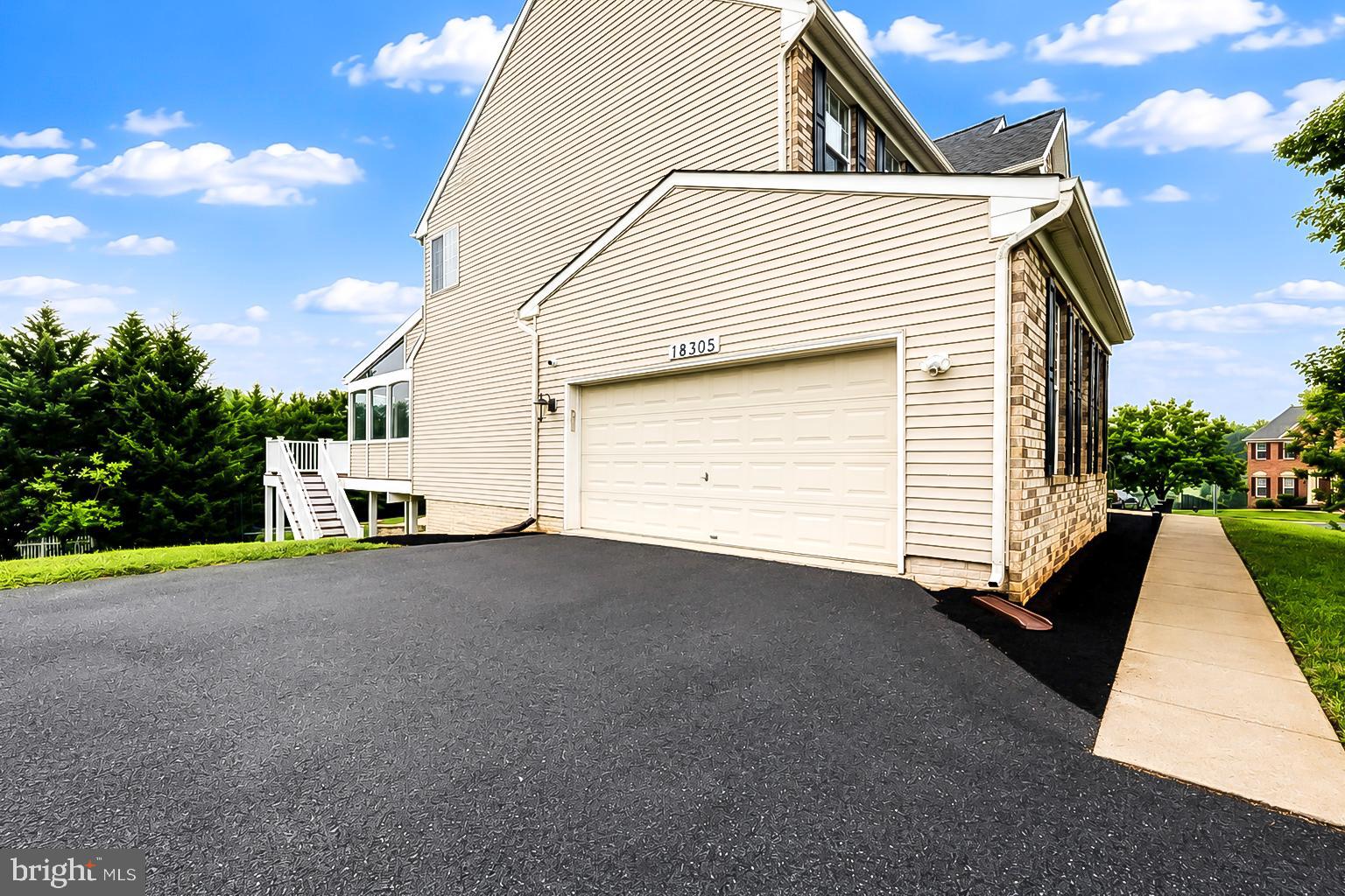 KINGS CROSSING - Residential