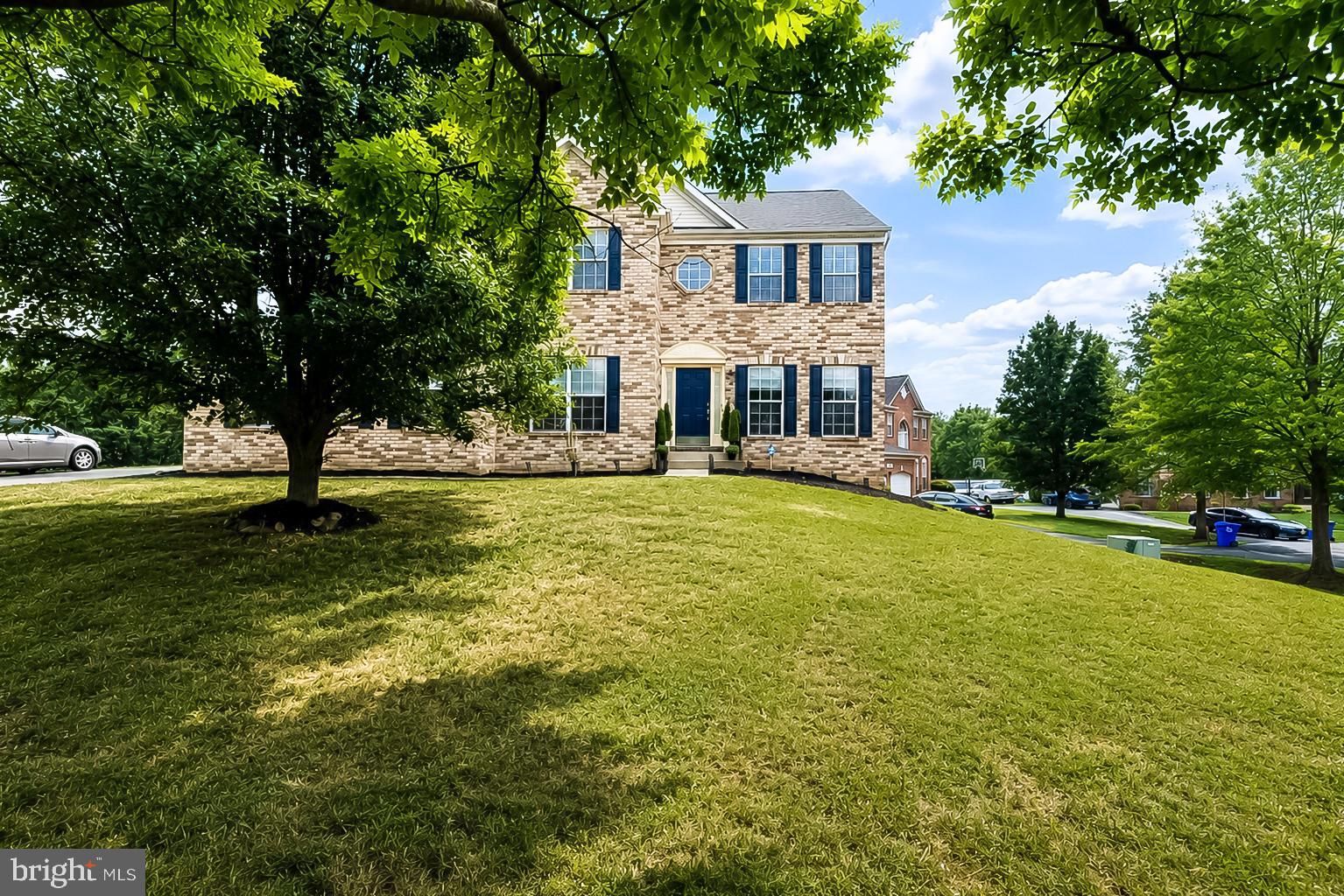 KINGS CROSSING - Residential