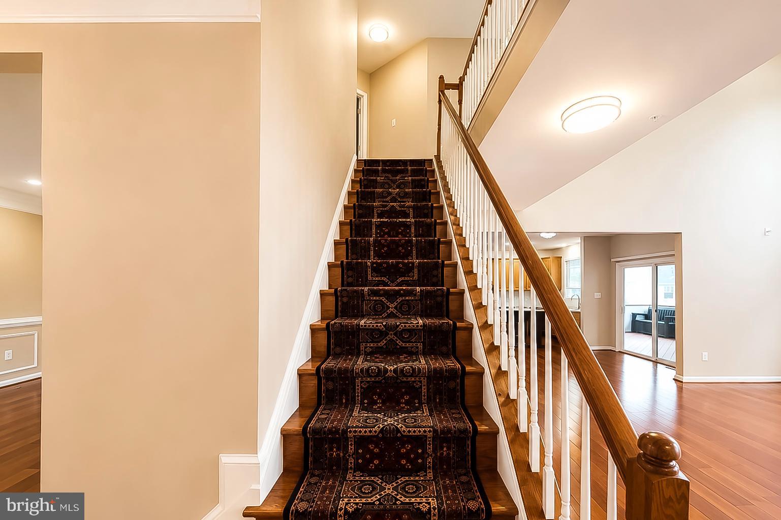 KINGS CROSSING - Residential