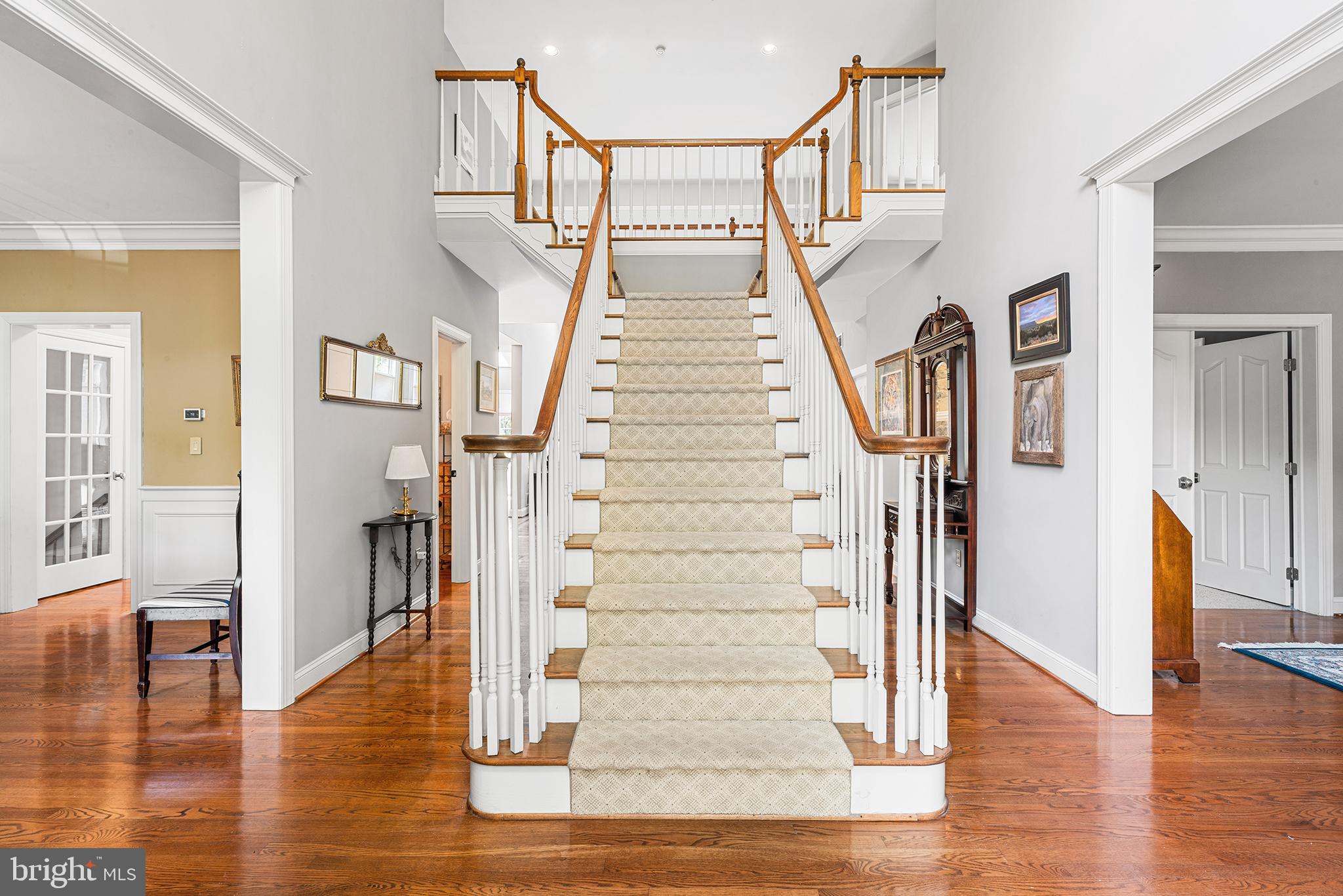 DEER POINTE - Residential