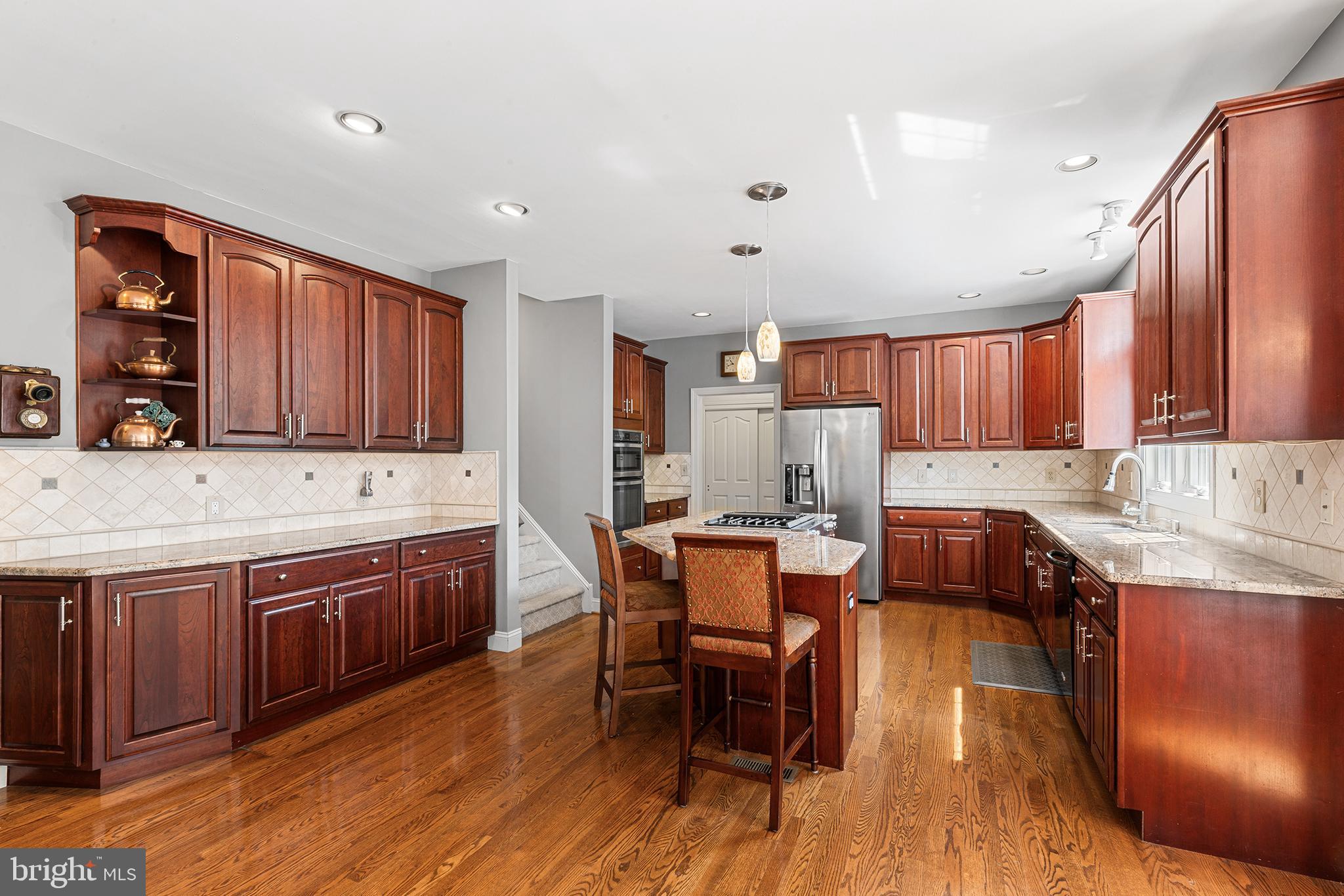 DEER POINTE - Residential