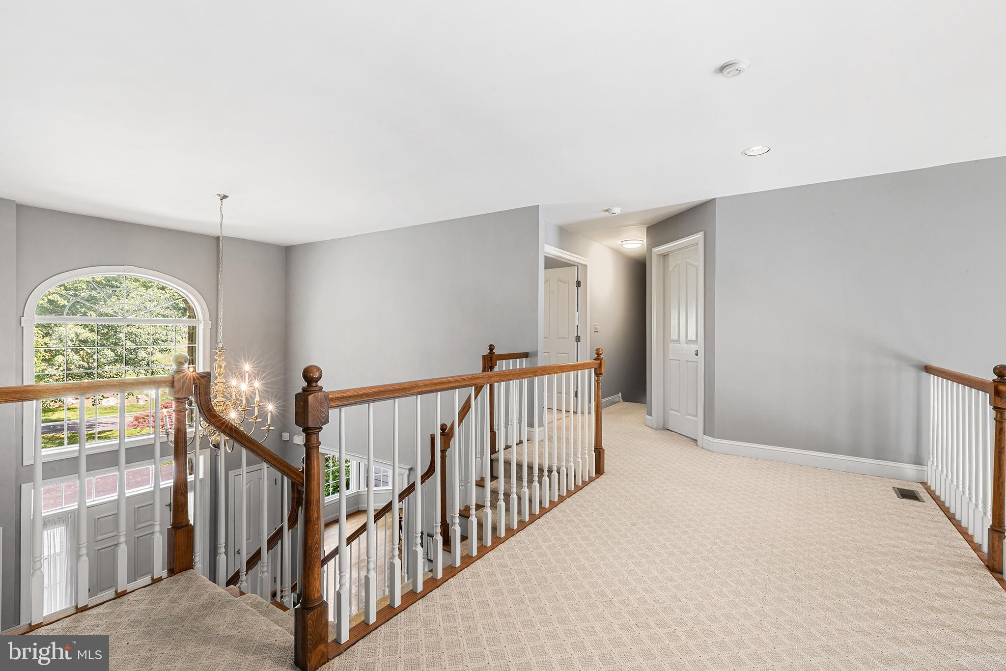 DEER POINTE - Residential