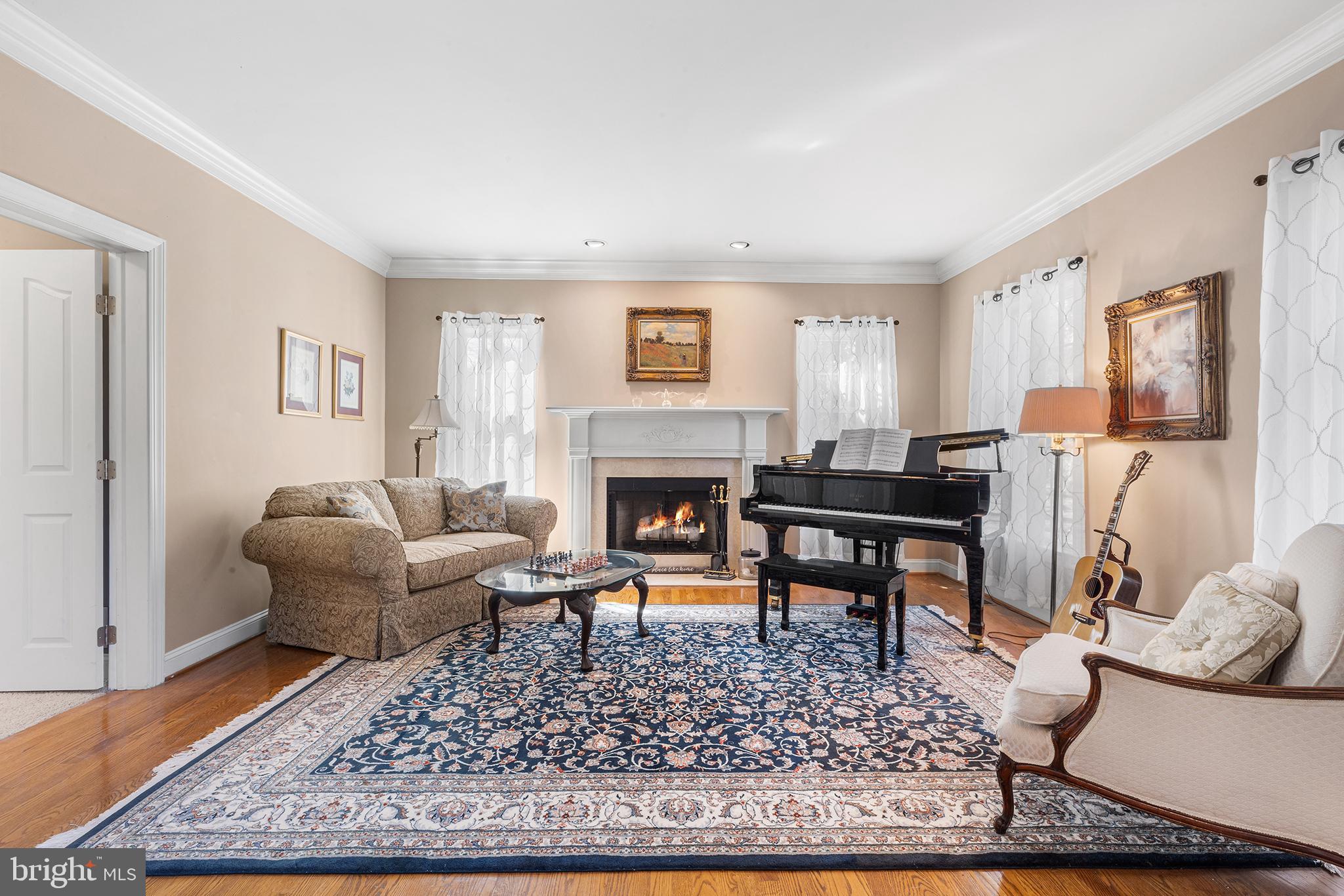 DEER POINTE - Residential