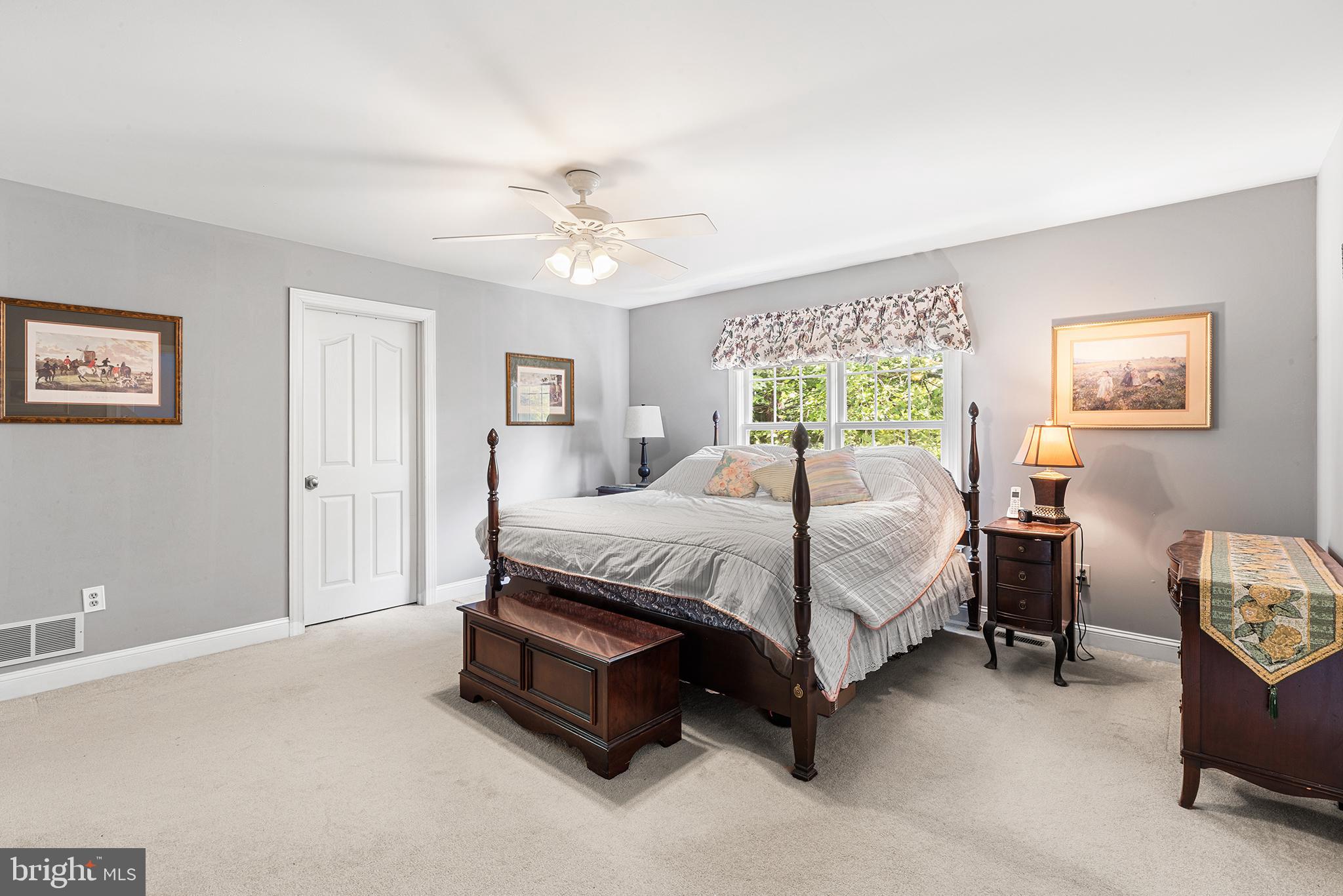 DEER POINTE - Residential