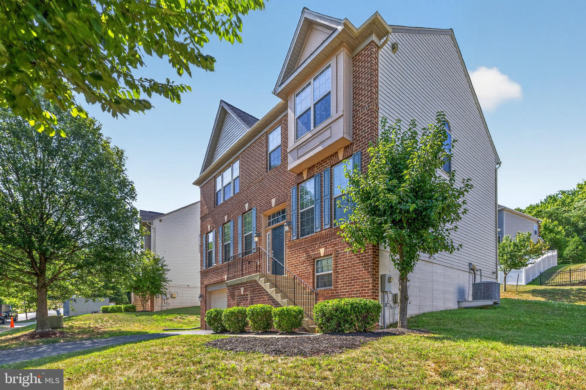 TANTALLON ON THE POTOMAC - Residential