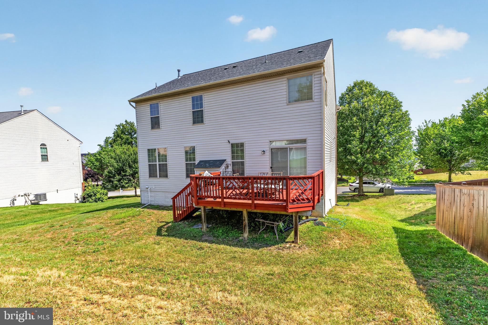TANTALLON ON THE POTOMAC - Residential