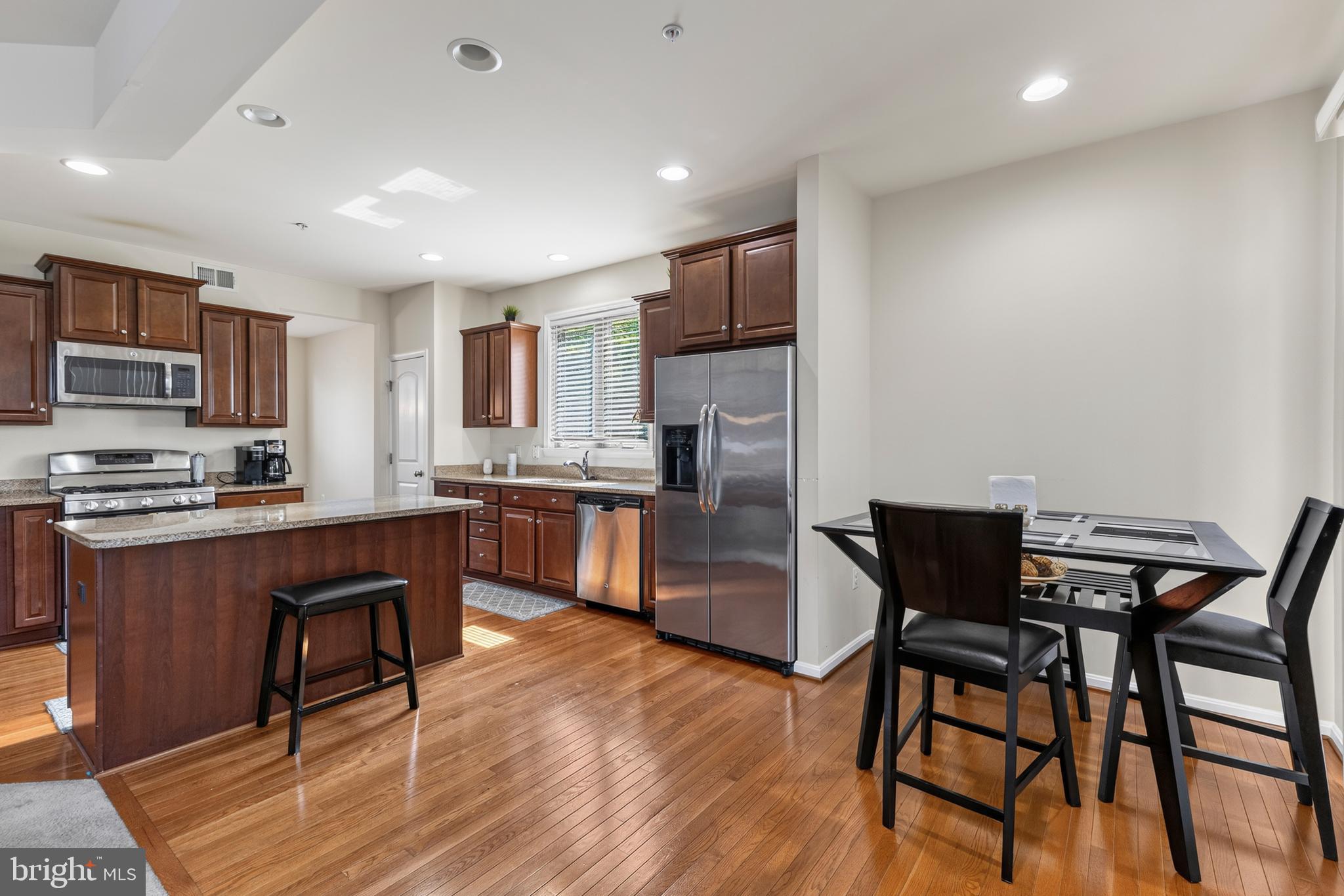 TANTALLON ON THE POTOMAC - Residential
