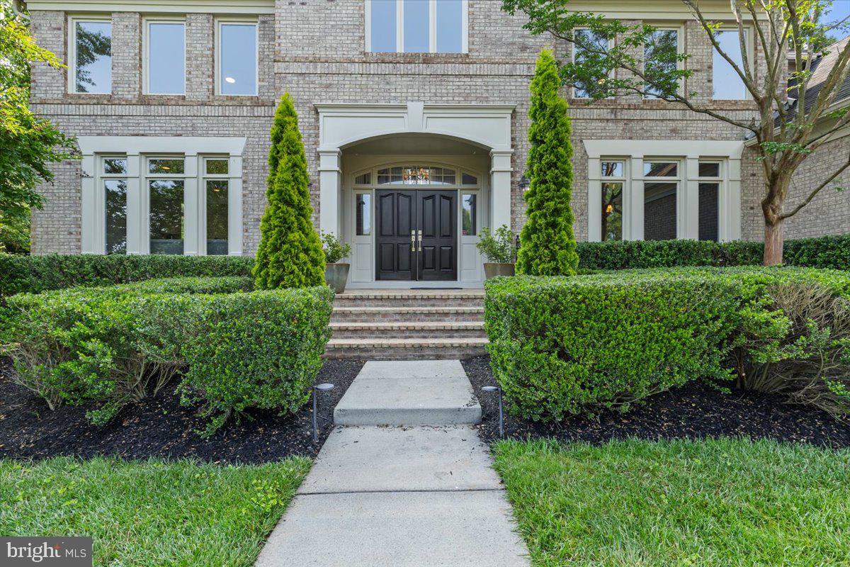 RED CEDAR WEST - Residential