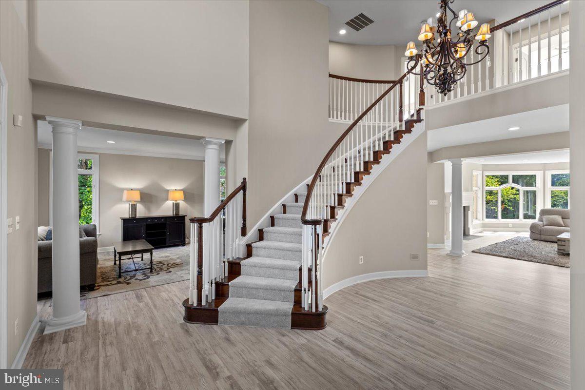 RED CEDAR WEST - Residential