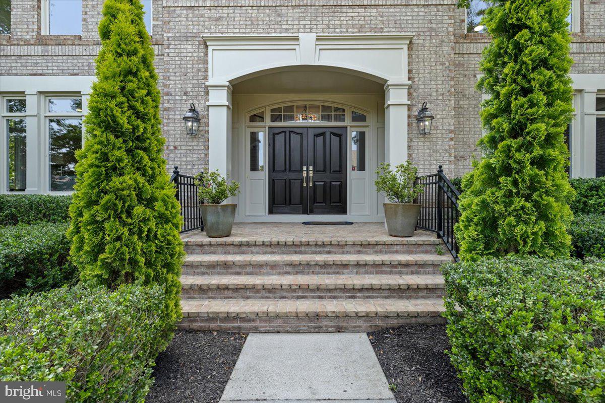 RED CEDAR WEST - Residential