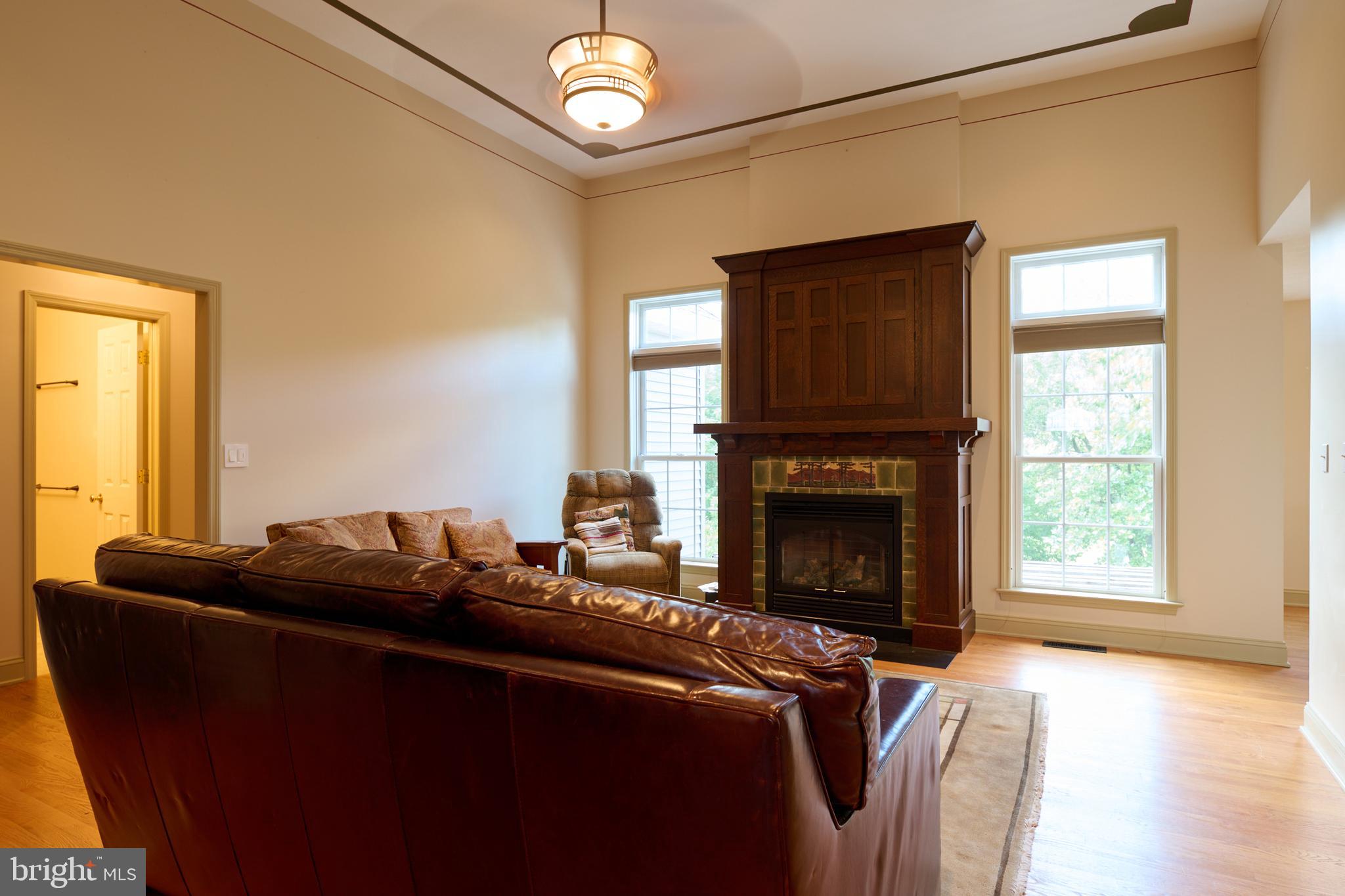 HAMPTON HILLS - Residential