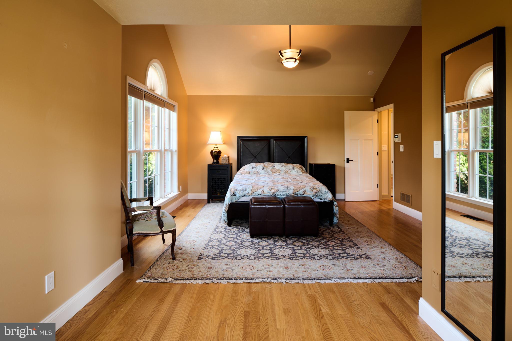 HAMPTON HILLS - Residential