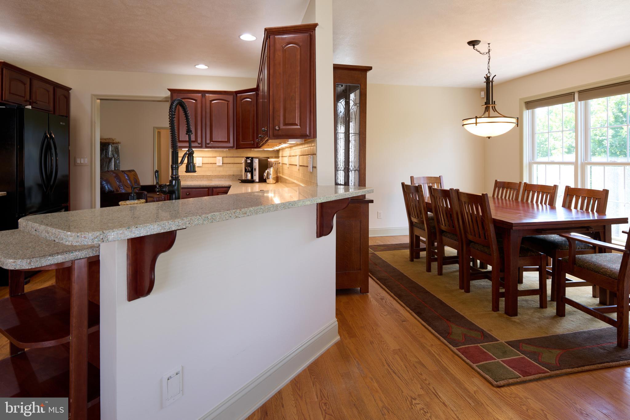 HAMPTON HILLS - Residential