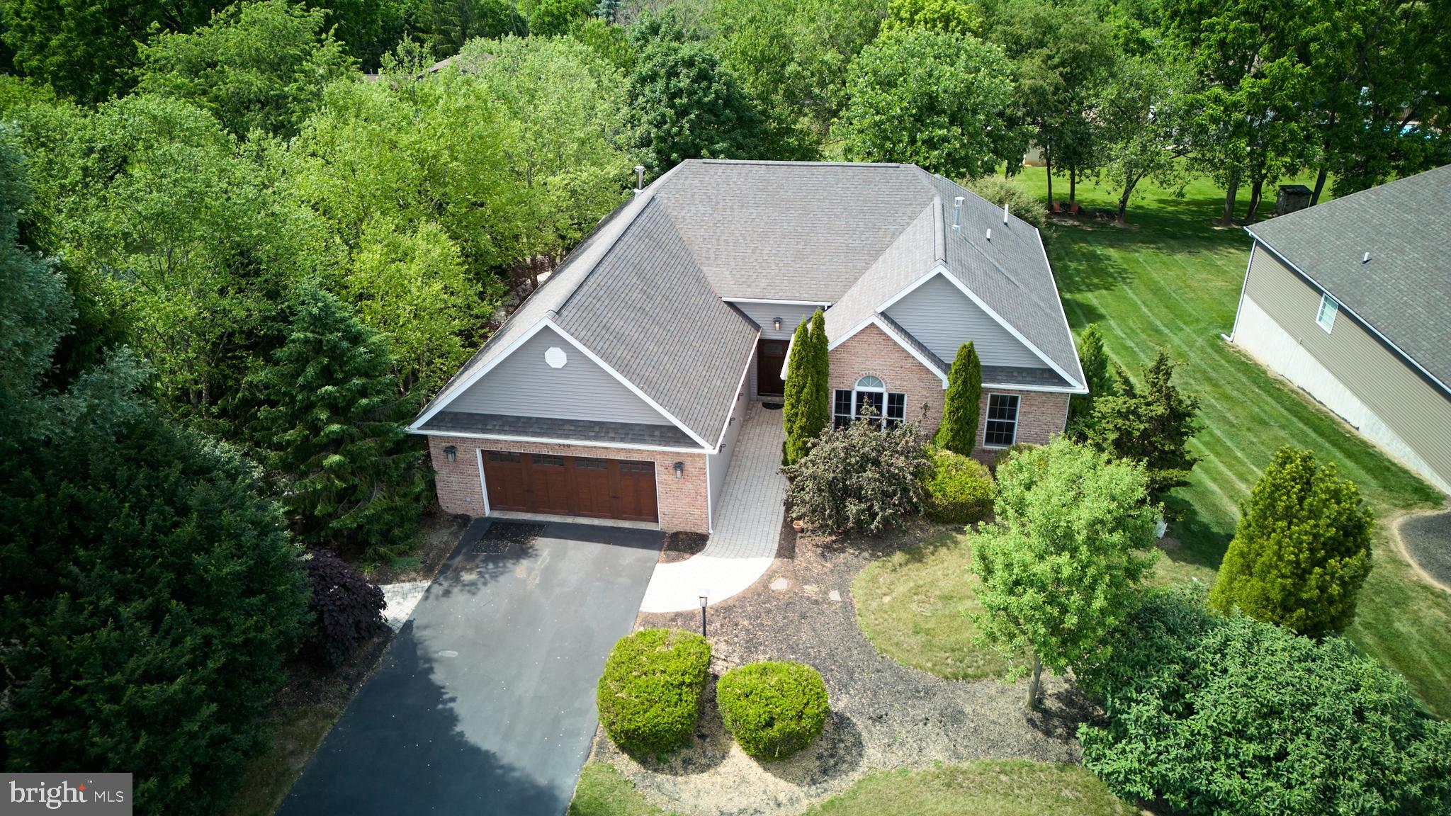 HAMPTON HILLS - Residential
