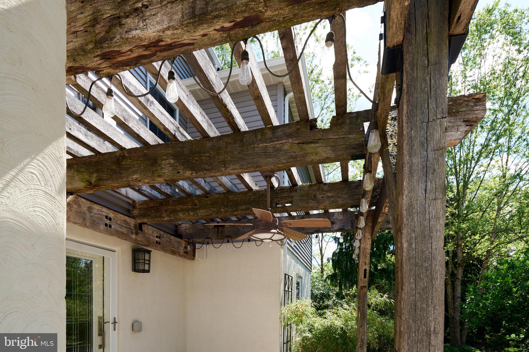 HAMPTON HILLS - Residential