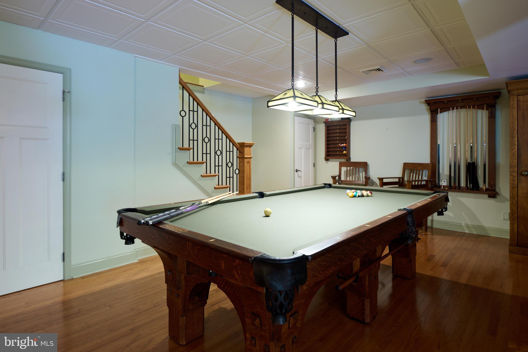 HAMPTON HILLS - Residential