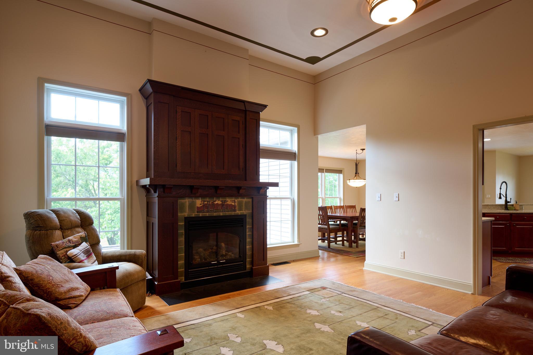 HAMPTON HILLS - Residential